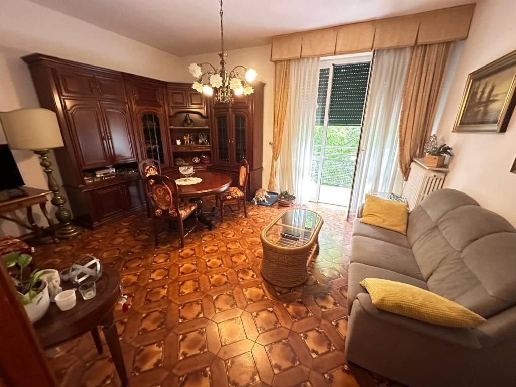 appartamento a Reggio nell'Emilia in zona San Pellegrino / Villa Canali