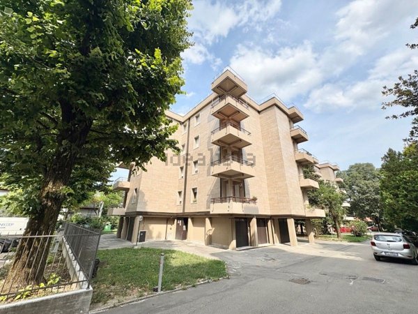 appartamento a Reggio nell'Emilia in zona San Pellegrino / Villa Canali