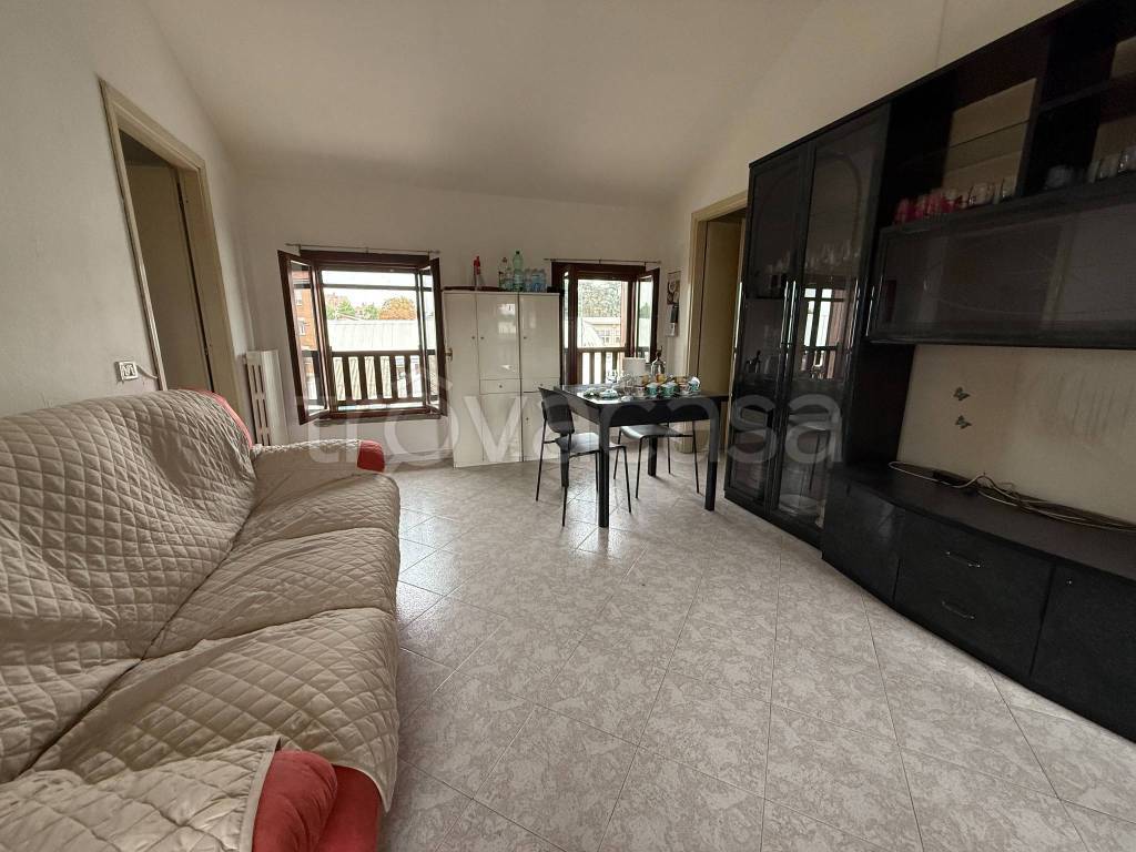 appartamento in vendita a Reggio nell'Emilia in zona Carrozzone