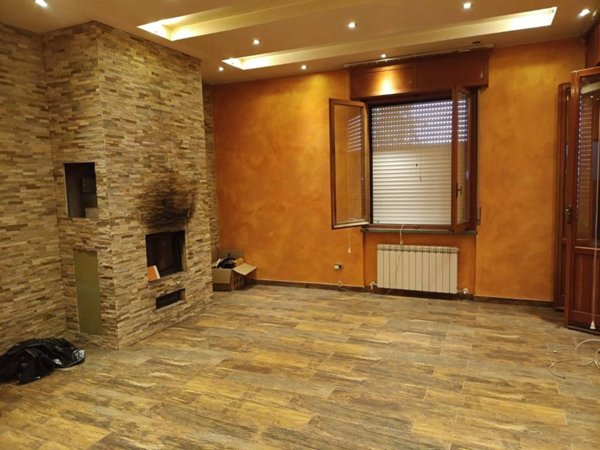 casa indipendente in vendita a Reggio nell'Emilia