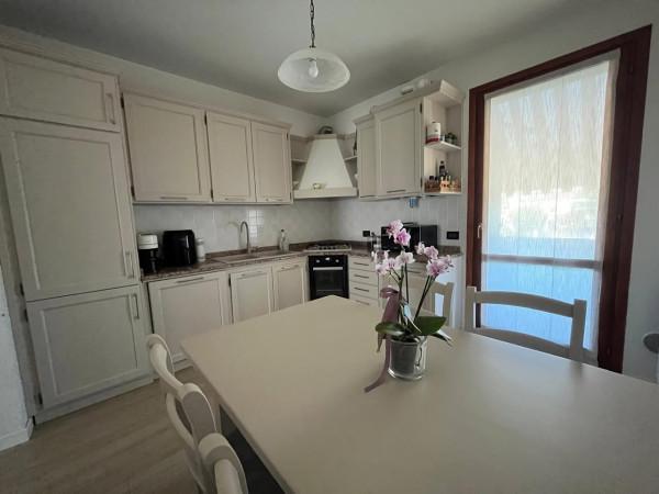 appartamento in vendita a Reggio nell'Emilia in zona Città Storica