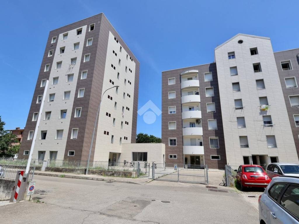 appartamento in vendita a Reggio nell'Emilia in zona San Prospero Strinati