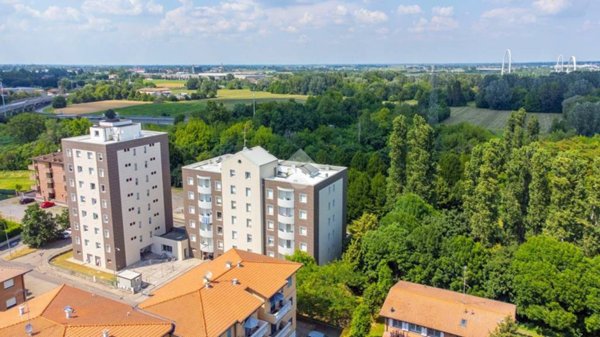 appartamento in vendita a Reggio nell'Emilia in zona San Prospero Strinati