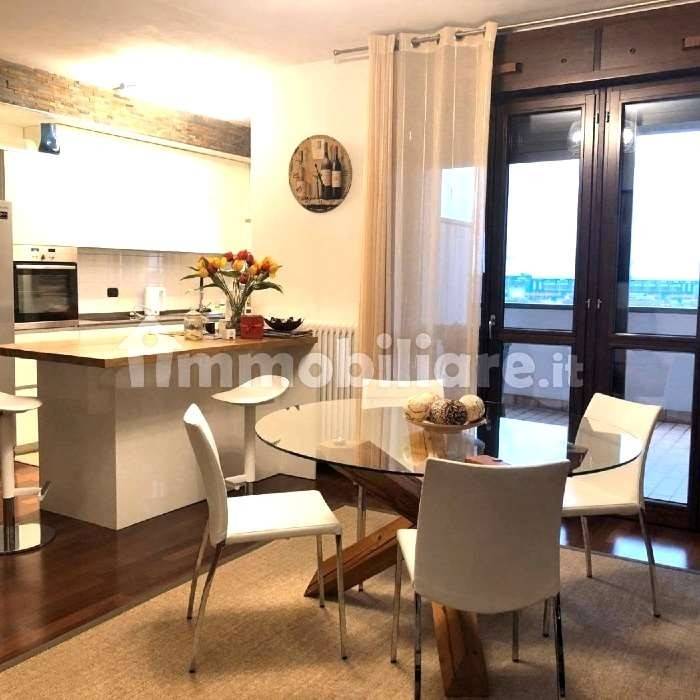appartamento in vendita a Reggio nell'Emilia in zona Città Storica
