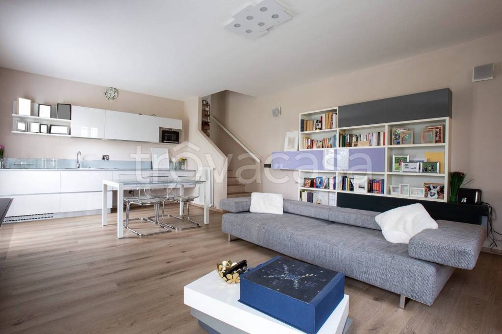 pentavano in vendita a Reggio nell'Emilia in zona Mancasale