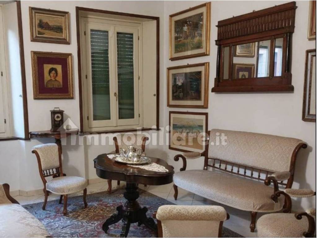 appartamento in vendita a Reggio nell'Emilia in zona Città Storica