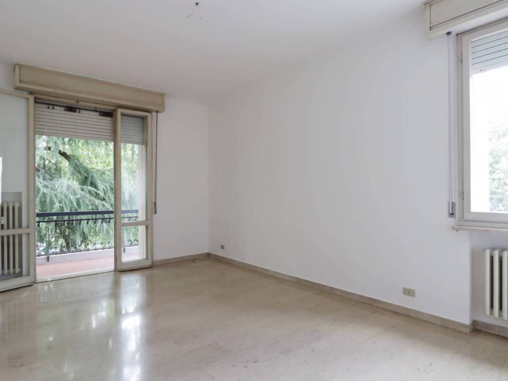 appartamento in vendita a Reggio nell'Emilia in zona Mirabello