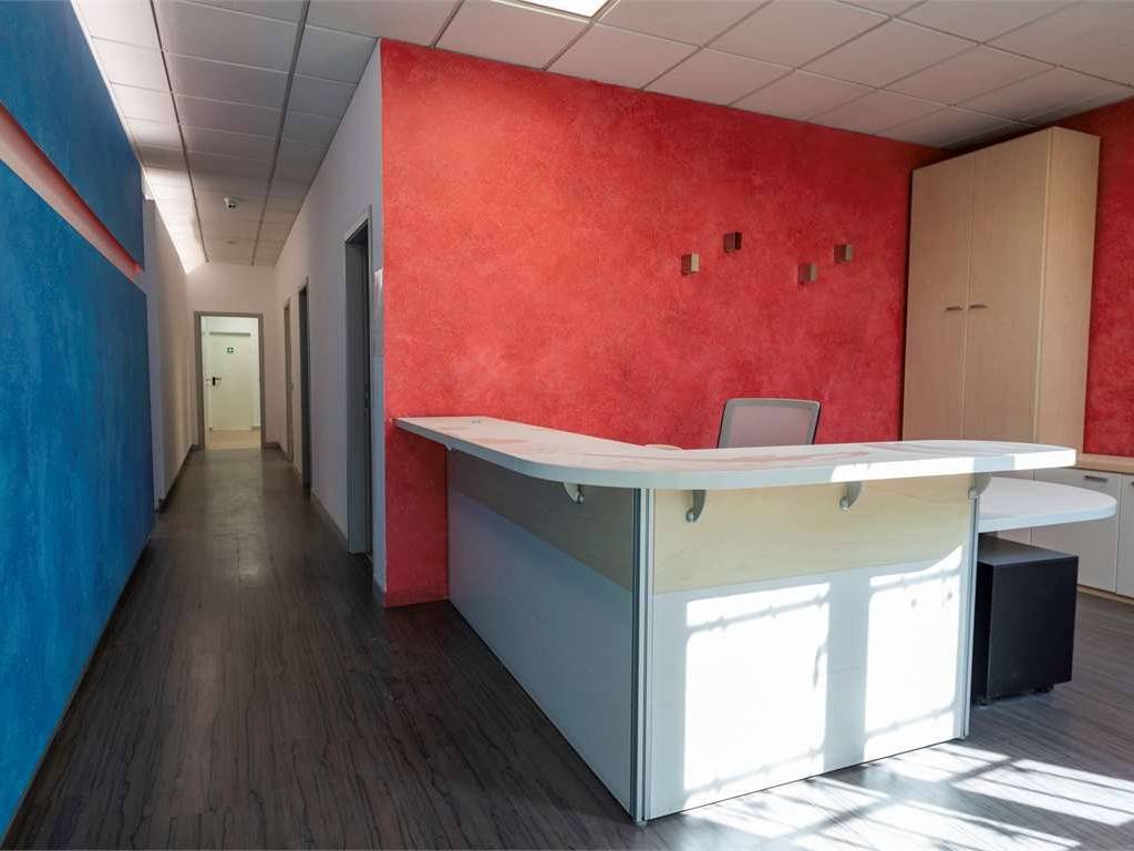 locale commerciale in vendita a Reggio nell'Emilia