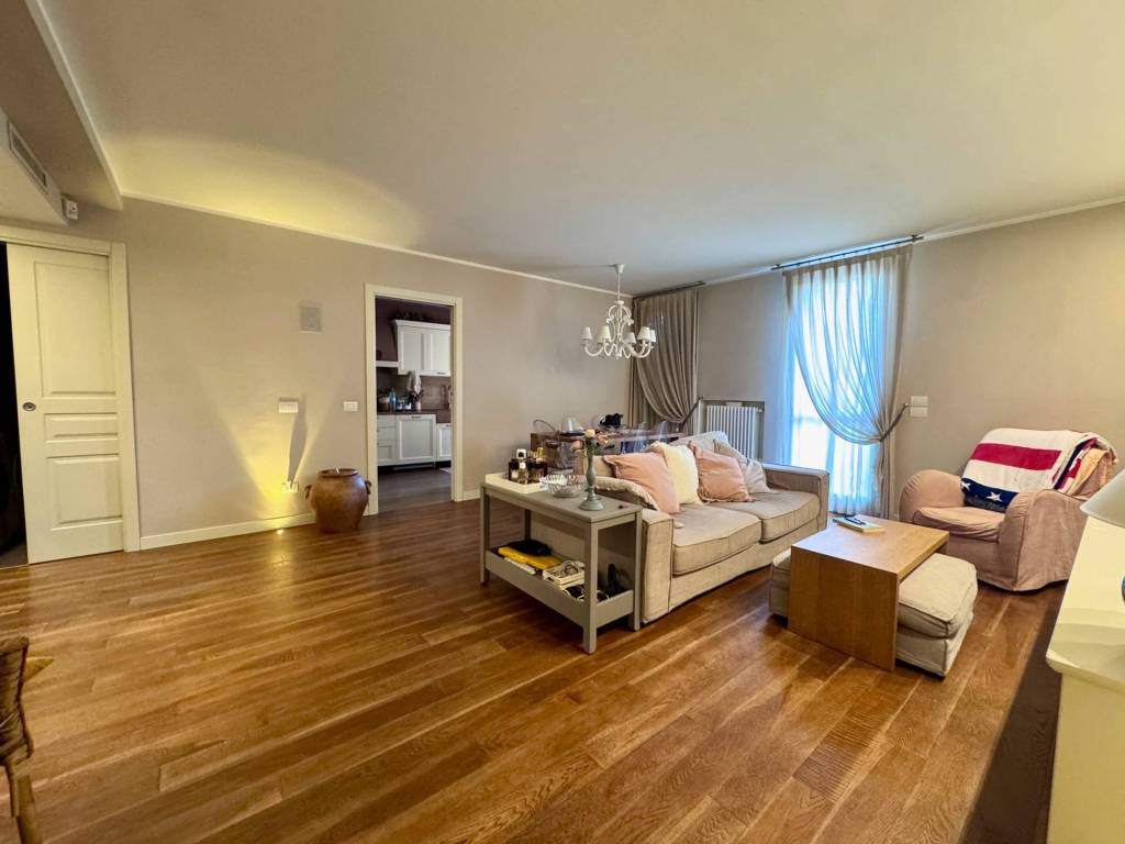 appartamento in vendita a Reggio nell'Emilia