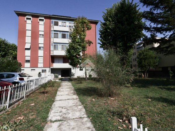 appartamento in vendita a Reggio nell'Emilia in zona Santa Croce