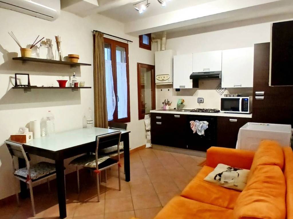 appartamento in vendita a Reggio nell'Emilia in zona Santa Croce