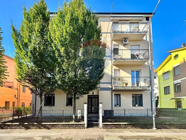 appartamento in vendita a Reggio nell'Emilia in zona Città Storica