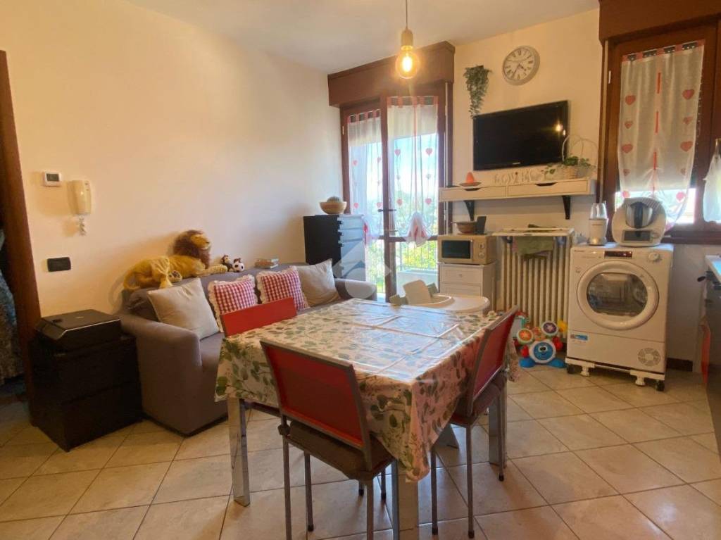 appartamento in vendita a Reggio nell'Emilia in zona Cella