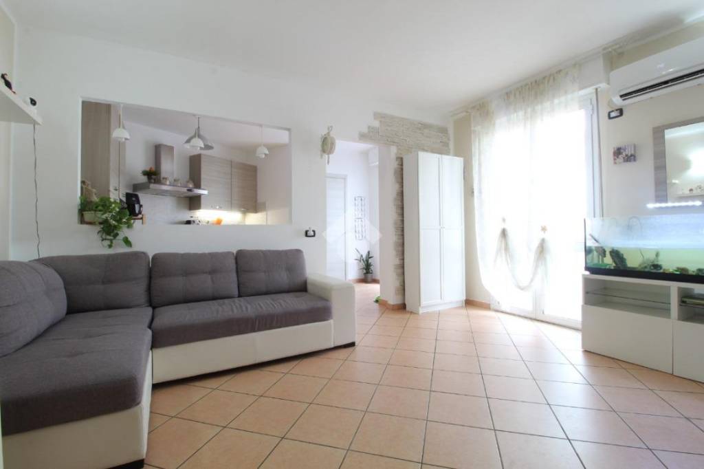 appartamento in vendita a Reggio nell'Emilia in zona Ospizio