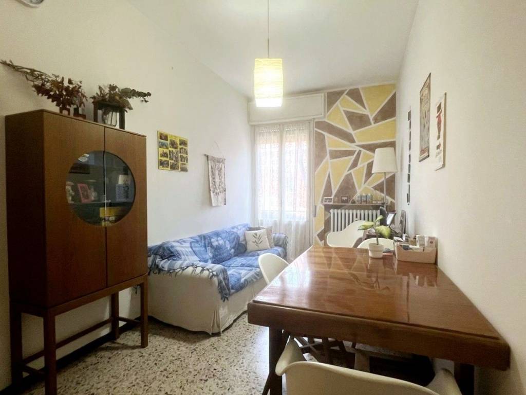 appartamento in vendita a Reggio nell'Emilia in zona Tribunale