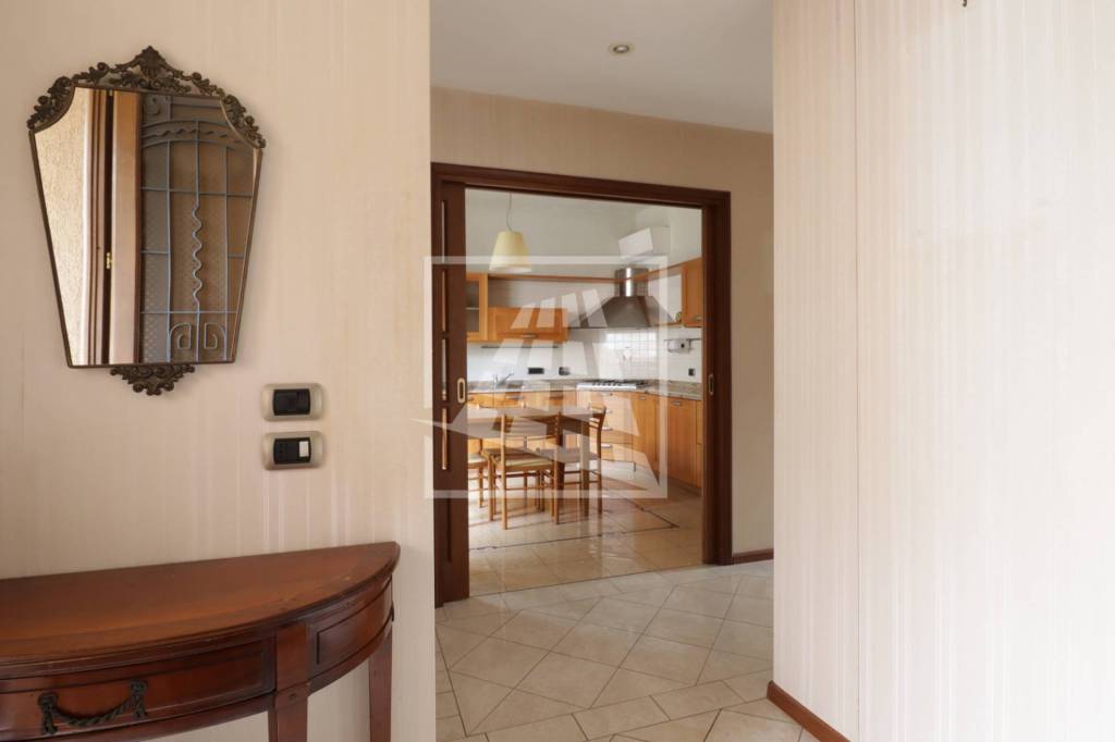 casa indipendente in vendita a Reggio nell'Emilia in zona Regina Pacis