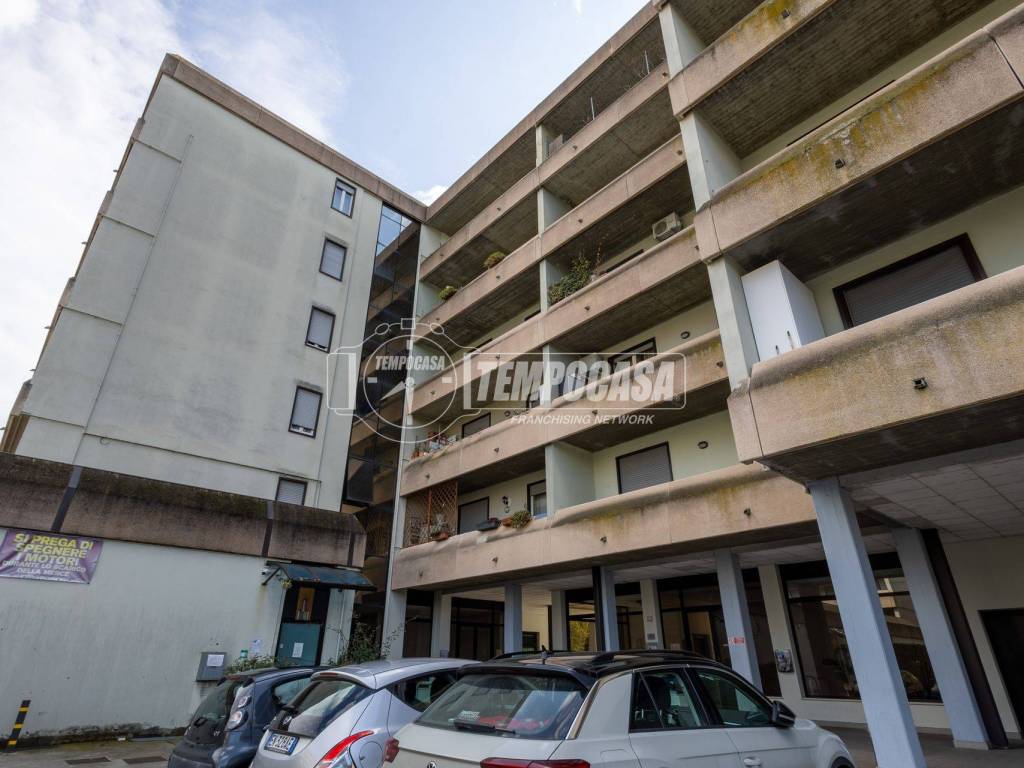 appartamento in vendita a Reggio nell'Emilia in zona Città Storica