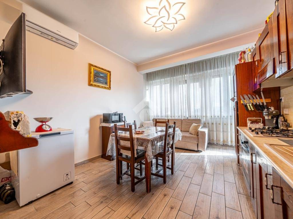 appartamento in vendita a Reggio nell'Emilia in zona Rosta Nuova
