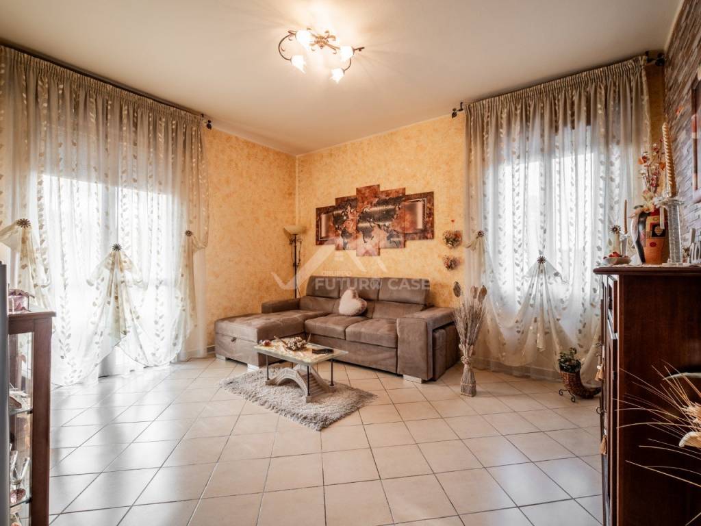 appartamento in vendita a Reggio nell'Emilia in zona Buco del Signore