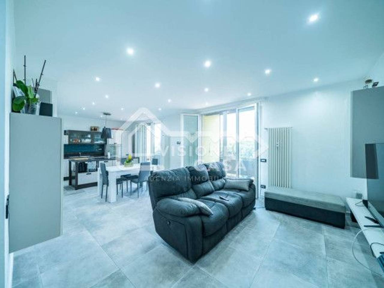 appartamento in vendita a Reggio nell'Emilia in zona Città Storica