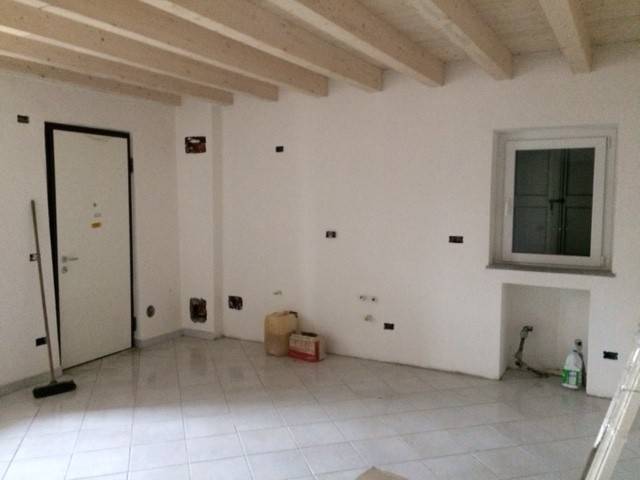 casa indipendente in vendita a Reggio nell'Emilia in zona Cella