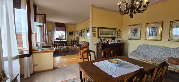 appartamento in vendita a Reggio nell'Emilia in zona Città Storica