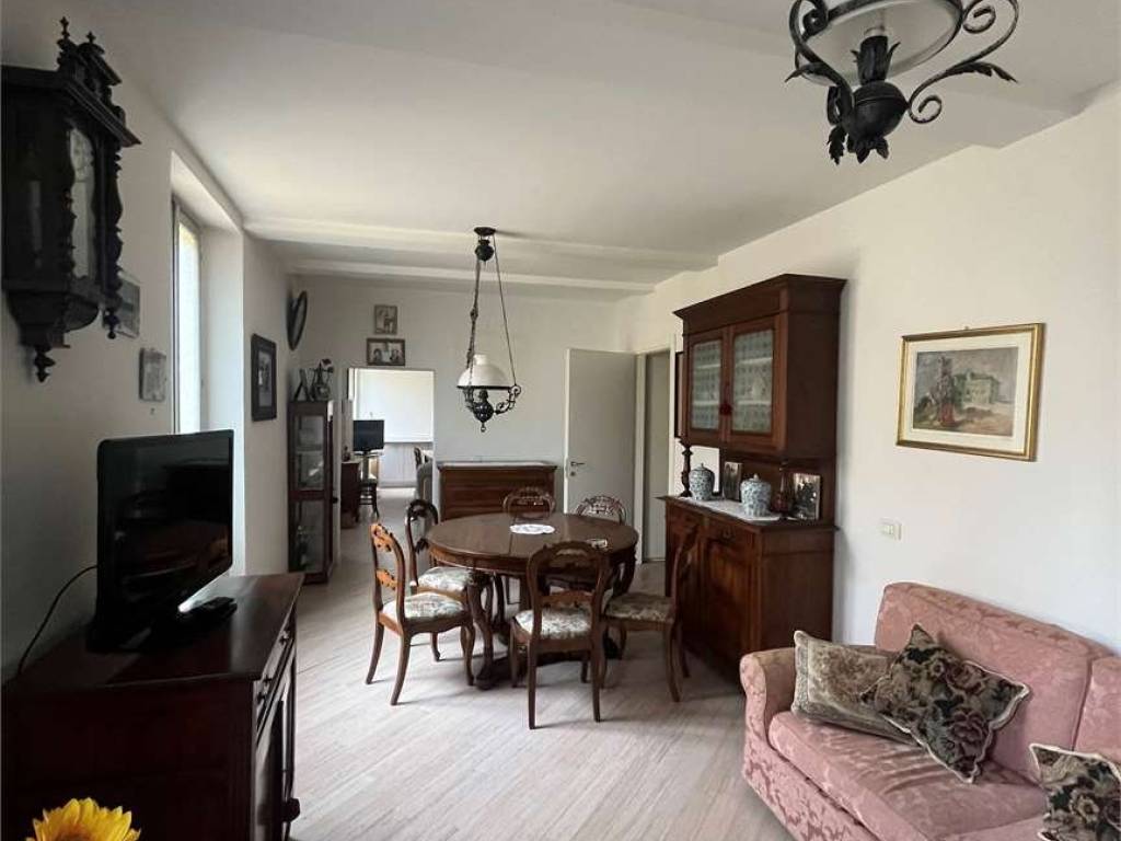 appartamento in vendita a Reggio nell'Emilia in zona Città Storica