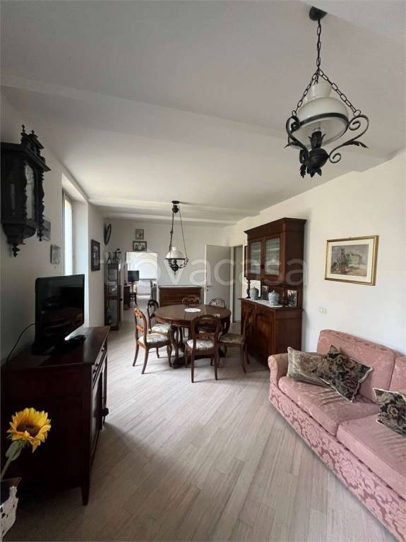 appartamento in vendita a Reggio nell'Emilia in zona Città Storica