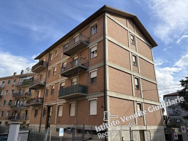 appartamento in vendita a Reggio nell'Emilia in zona Regina Pacis