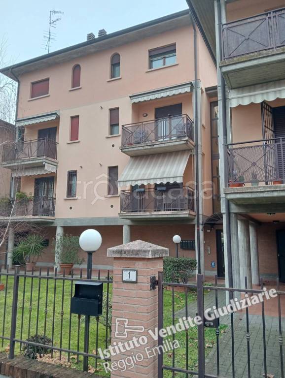 appartamento in vendita a Reggio nell'Emilia in zona Santa Croce