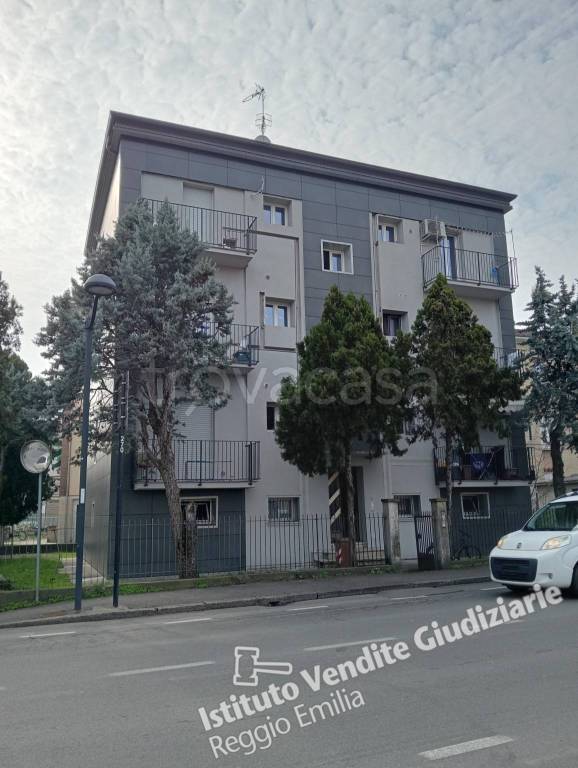 appartamento in vendita a Reggio nell'Emilia in zona Regina Pacis