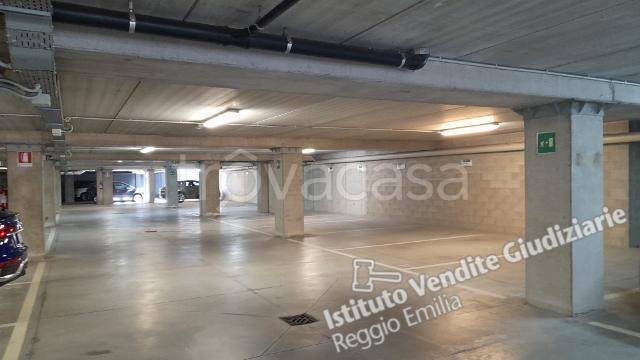 appartamento in vendita a Reggio nell'Emilia in zona Tribunale