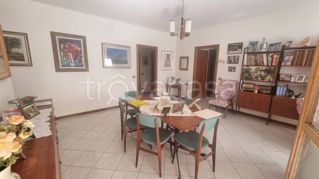 appartamento in vendita a Reggio nell'Emilia in zona Pieve Modolena