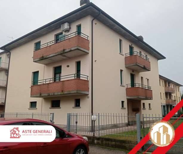 appartamento in vendita a Reggio nell'Emilia in zona Pieve Modolena