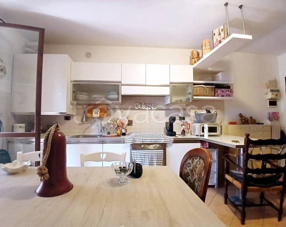 appartamento in vendita a Reggio nell'Emilia in zona Ospizio