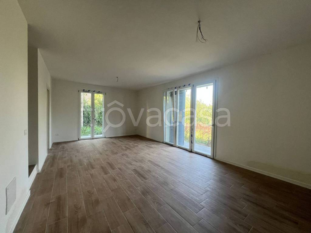 casa indipendente in vendita a Reggio nell'Emilia in zona Città Storica