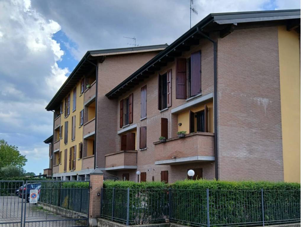 casa indipendente in vendita a Reggio nell'Emilia