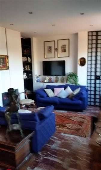 appartamento in vendita a Reggio nell'Emilia in zona Città Storica