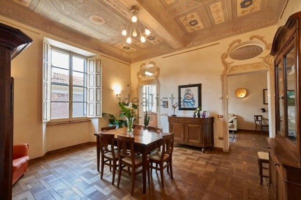 appartamento in vendita a Reggio nell'Emilia in zona Città Storica