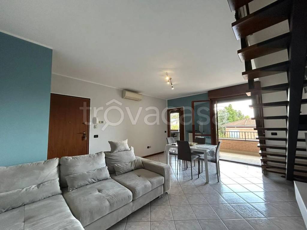 appartamento in vendita a Reggio nell'Emilia in zona Sesso