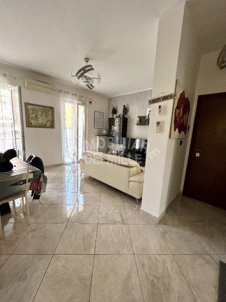 appartamento in vendita a Reggio nell'Emilia in zona Città Storica