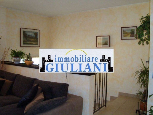 casa indipendente in vendita a Reggio nell'Emilia