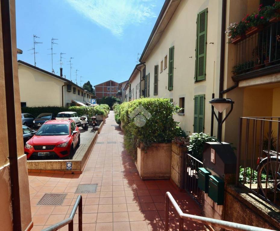 appartamento in vendita a Reggio nell'Emilia in zona Tribunale