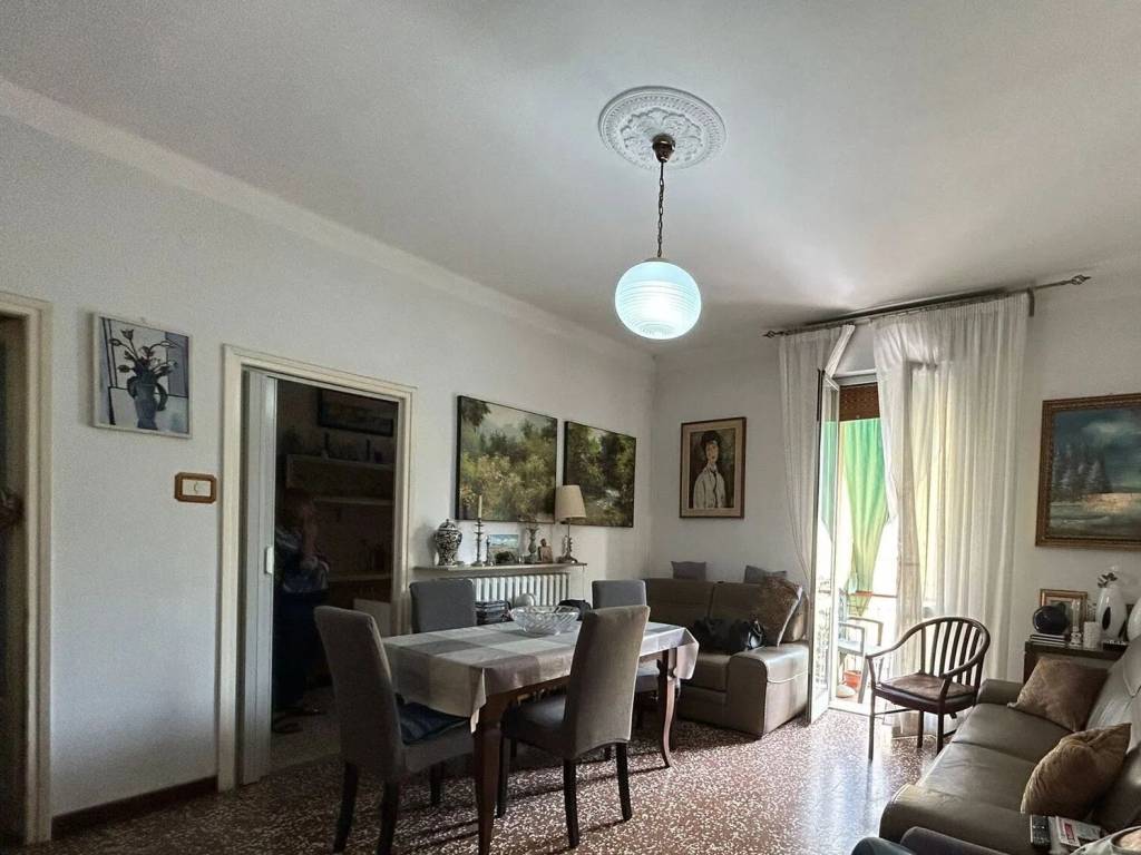 appartamento in vendita a Reggio nell'Emilia in zona Ospizio