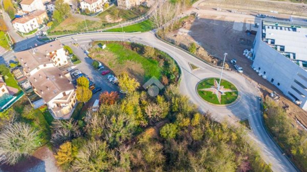 villa in vendita a Reggio nell'Emilia in zona Roncocesi