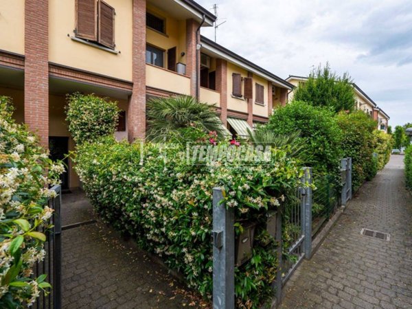 appartamento in vendita a Reggio nell'Emilia in zona Città Storica