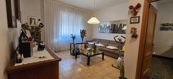 casa indipendente in vendita a Reggio nell'Emilia in zona Città Storica