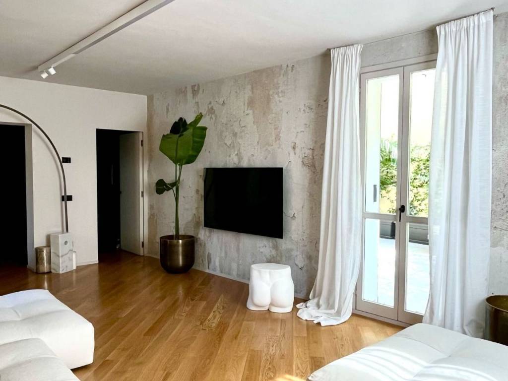 appartamento in vendita a Reggio nell'Emilia in zona Città Storica