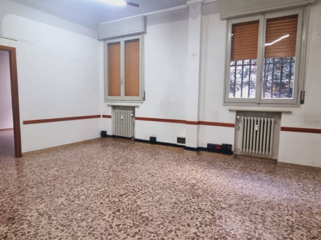 ufficio in vendita a Reggio nell'Emilia
