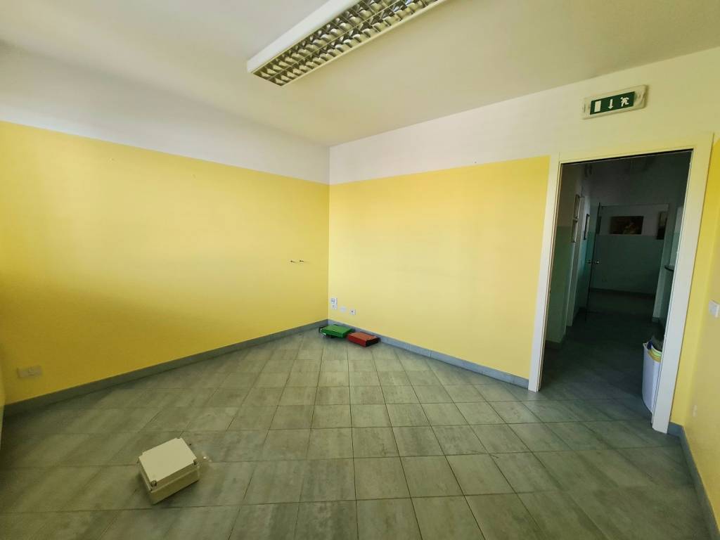 ufficio in vendita a Reggio nell'Emilia